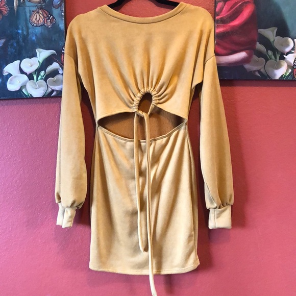 Ivory Rose ASOS Mustard Yellow Velvet Dress - Picture 3 of 5